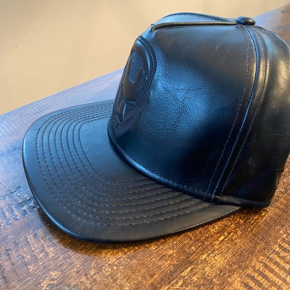 Vintage Marvel Iron Man EXCLUSIVE New Era EUC 5950 faux leather SnapBack RARE - Picture 2 of 8